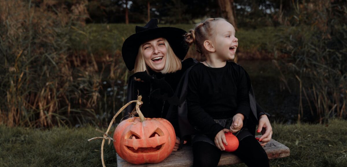 witch mom and daughter